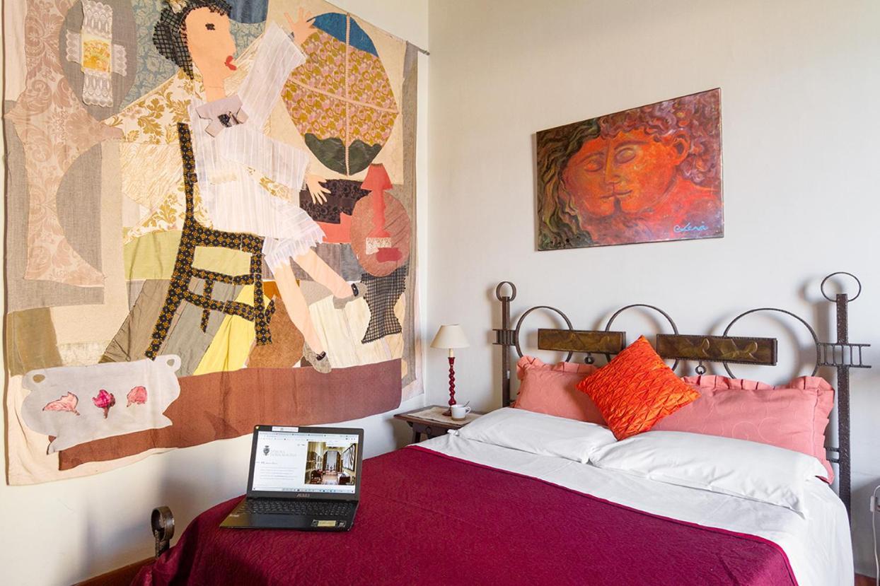 Donna Regina Dimora D'Epoca Apartment Naples Exterior photo