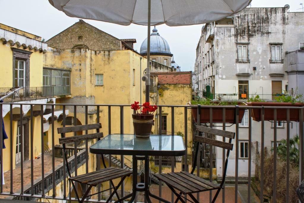 Donna Regina Dimora D'Epoca Apartment Naples Exterior photo